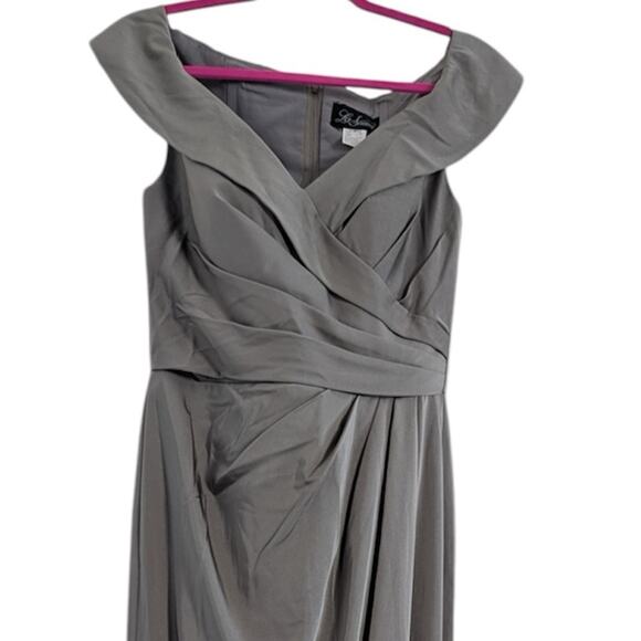 LA FEMME 25206 Column Gown Dress Size 4 Surplice Off the Shoulder NWT - Picture 4 of 6